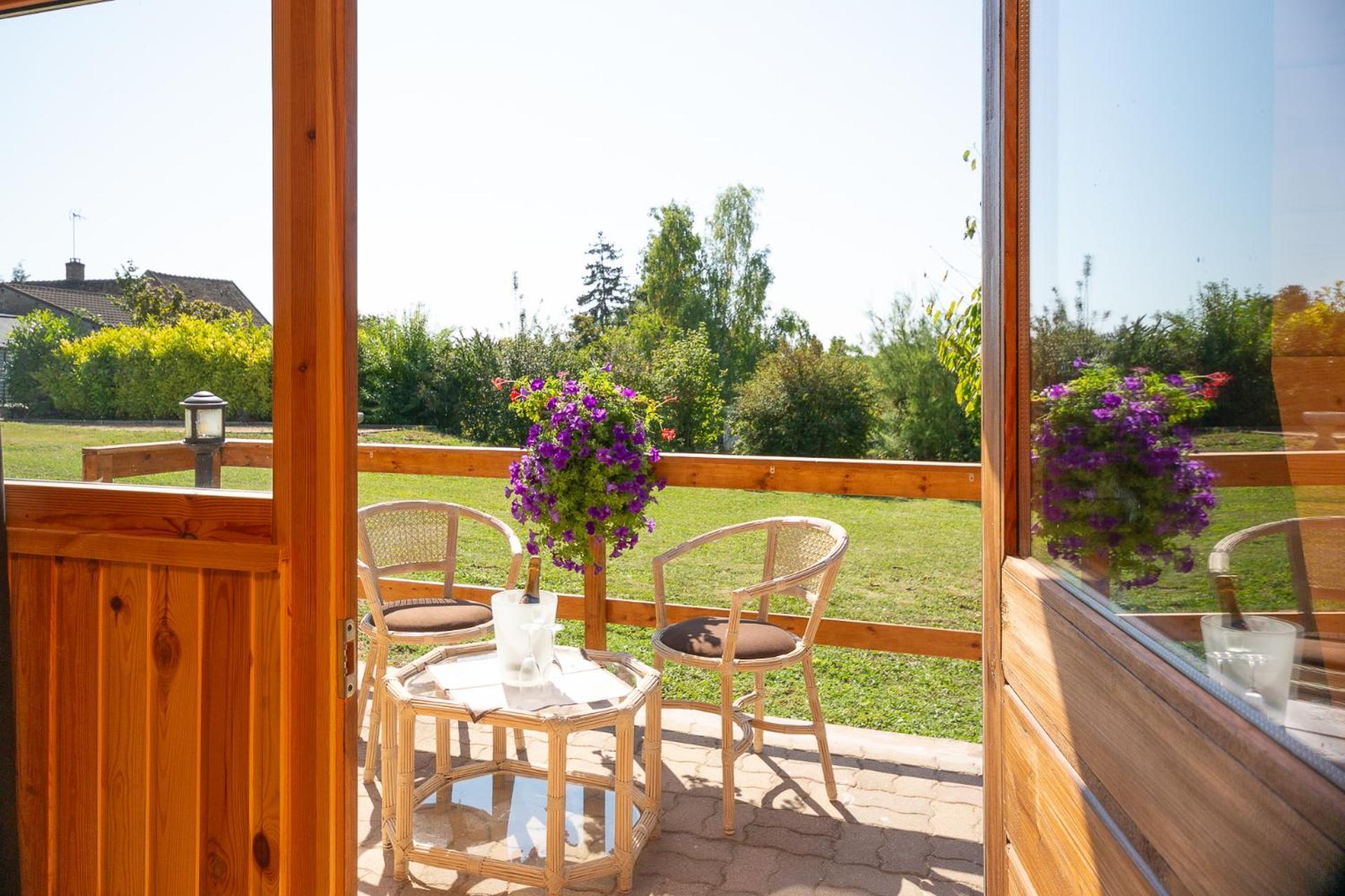 Le Sarcinoe Hotel Sergines Екстериор снимка